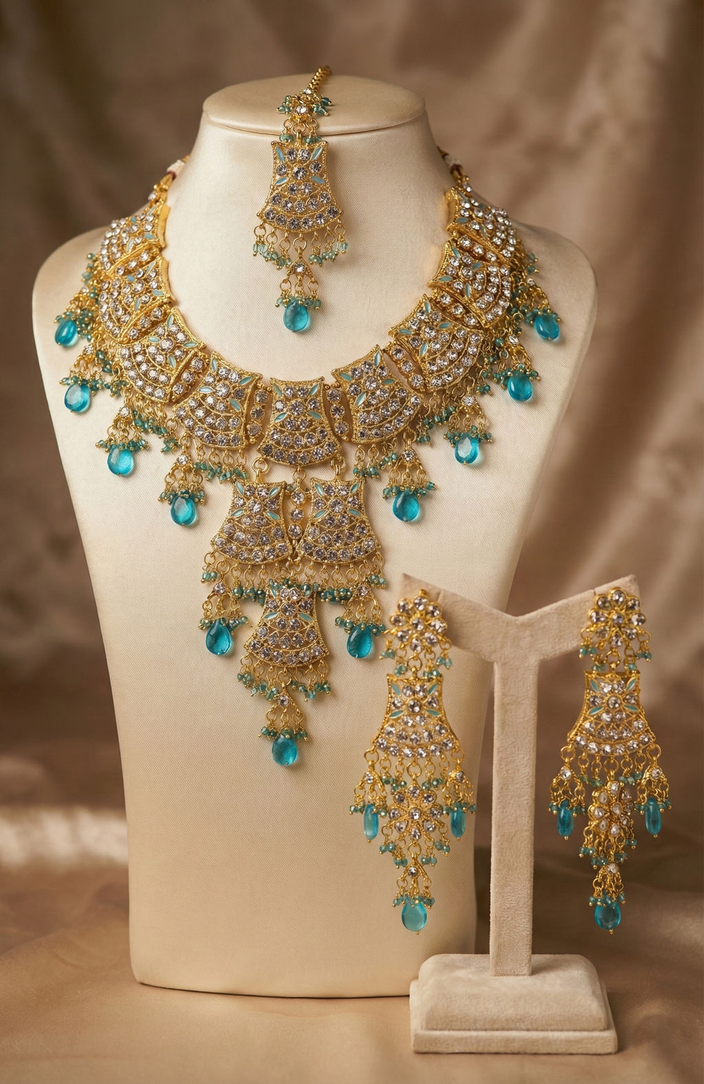 Light Blue Necklace with Earrings & Maang Tikka